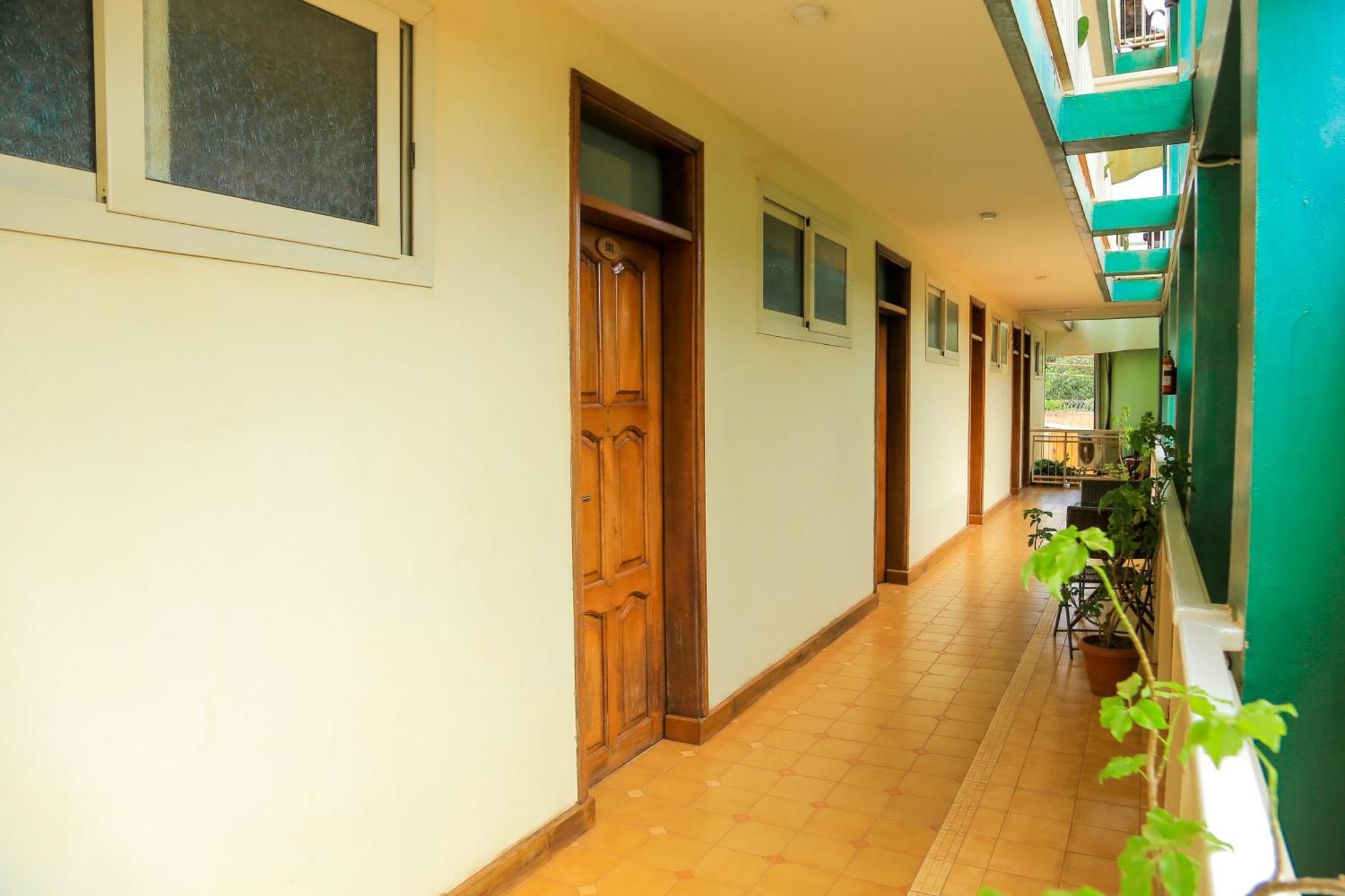 Shangri-La Hotel Muyenga Bugolobi 외부 사진