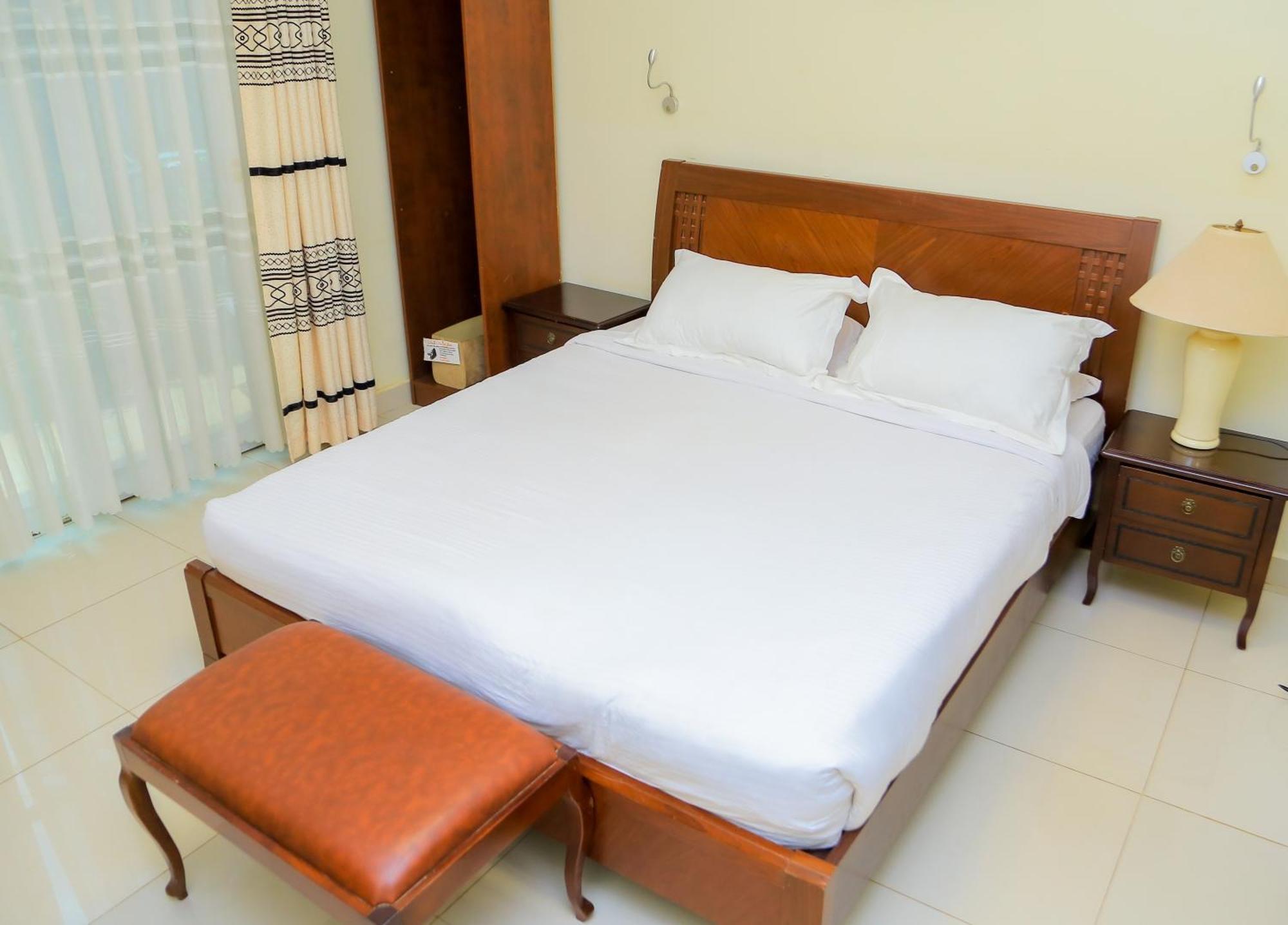 Shangri-La Hotel Muyenga Bugolobi 외부 사진